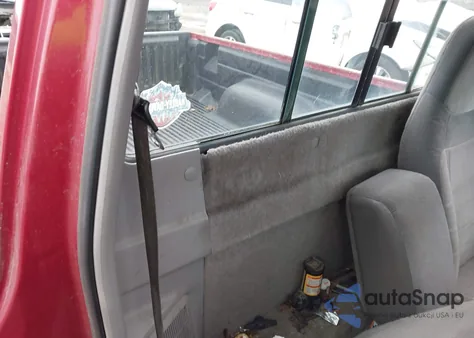 1996 Ford Ranger z USA, uszkodzony, nr VIN 1FTCR10A1TUC51320